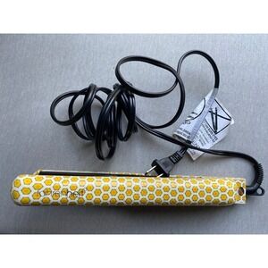 Fahrenheit Beehive Honeycomb Hair Styling Iron Ceramic 450 D Straightener 1"